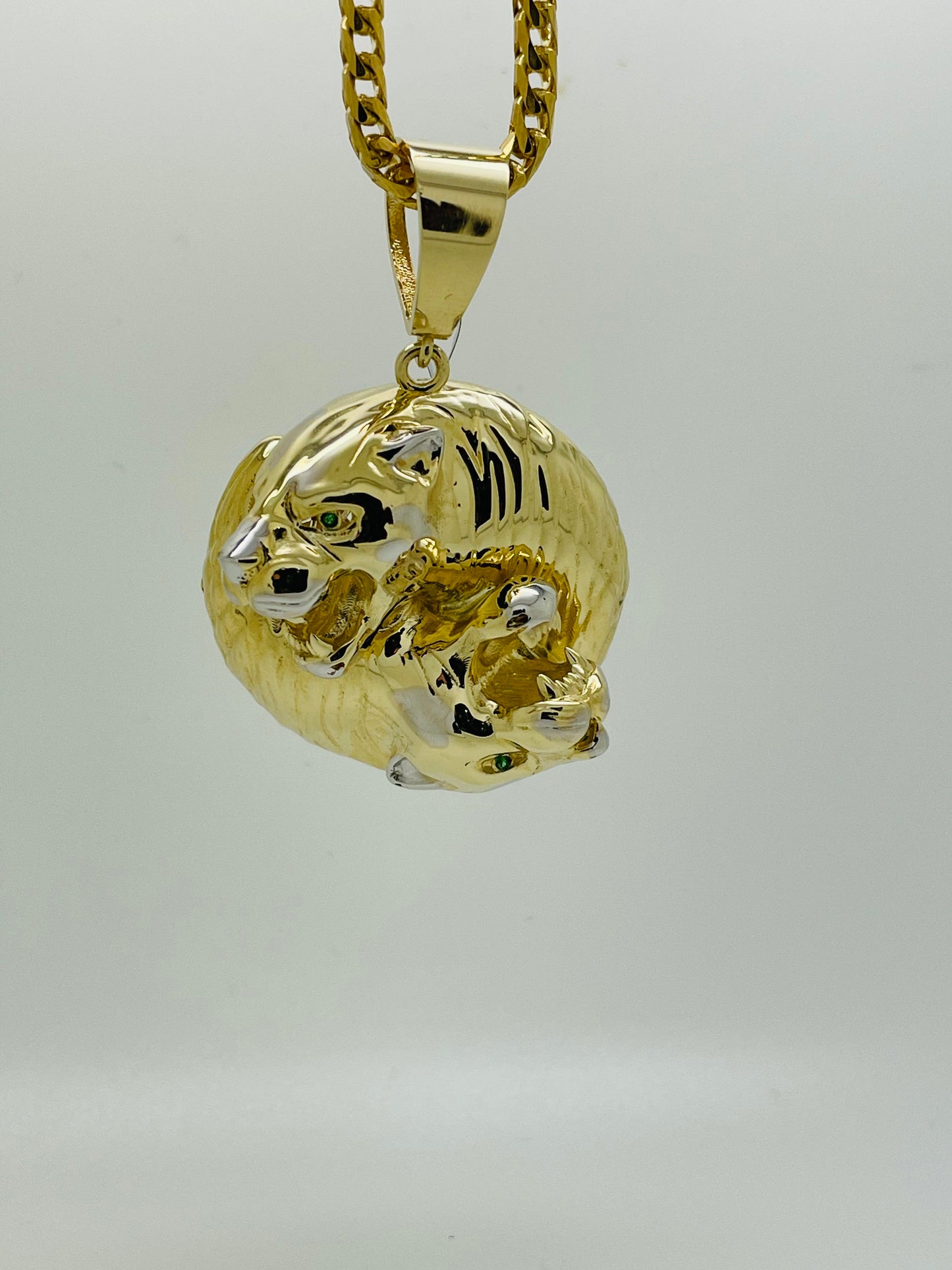 10kt Tiger Charm