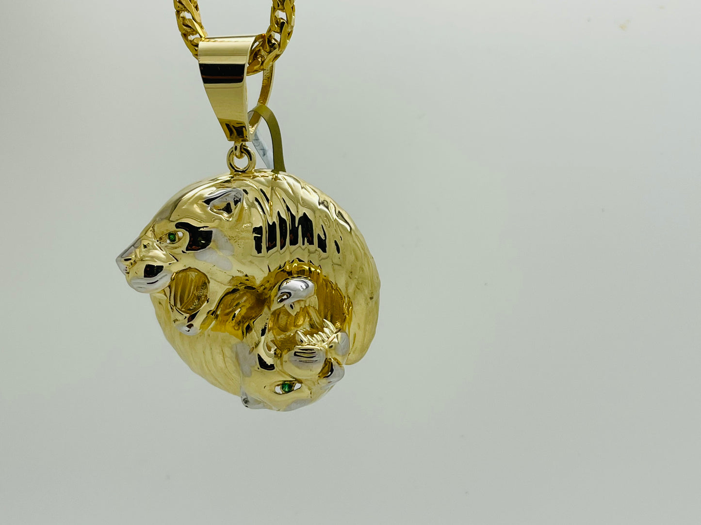 10kt Tiger Charm