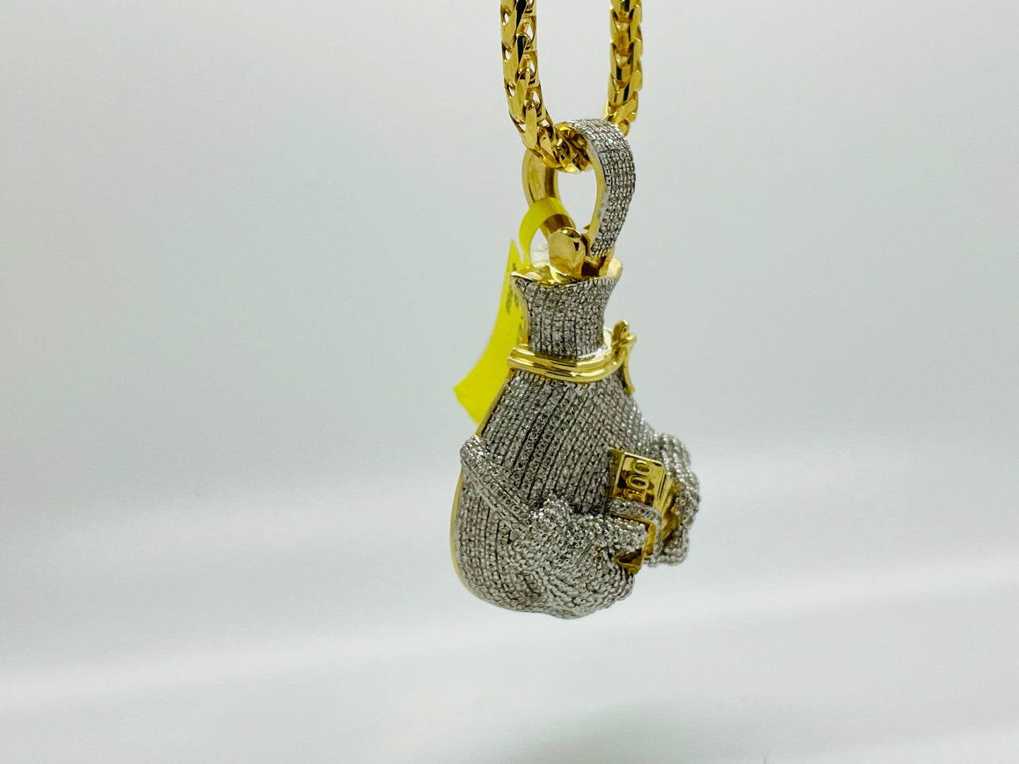 10Kt Gold 2.5ct Diamond Charm