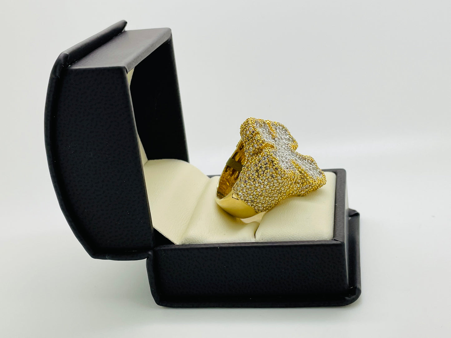 10Kt Gold 5ct Diamond Ring