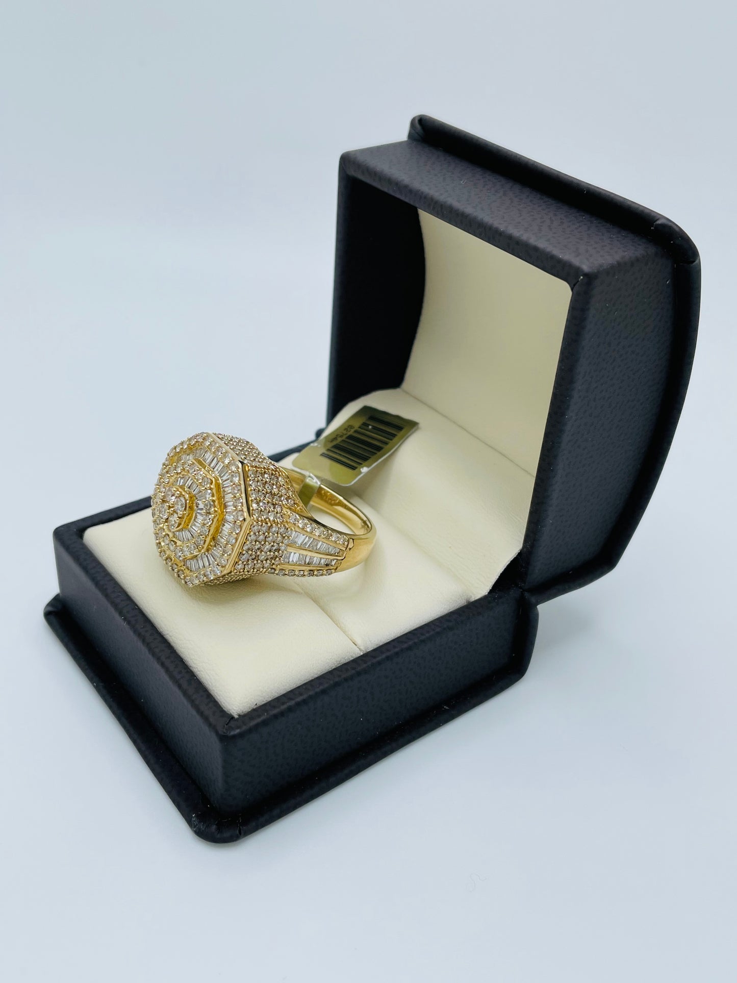 10K Gold 5.5cwt Diamond Ring