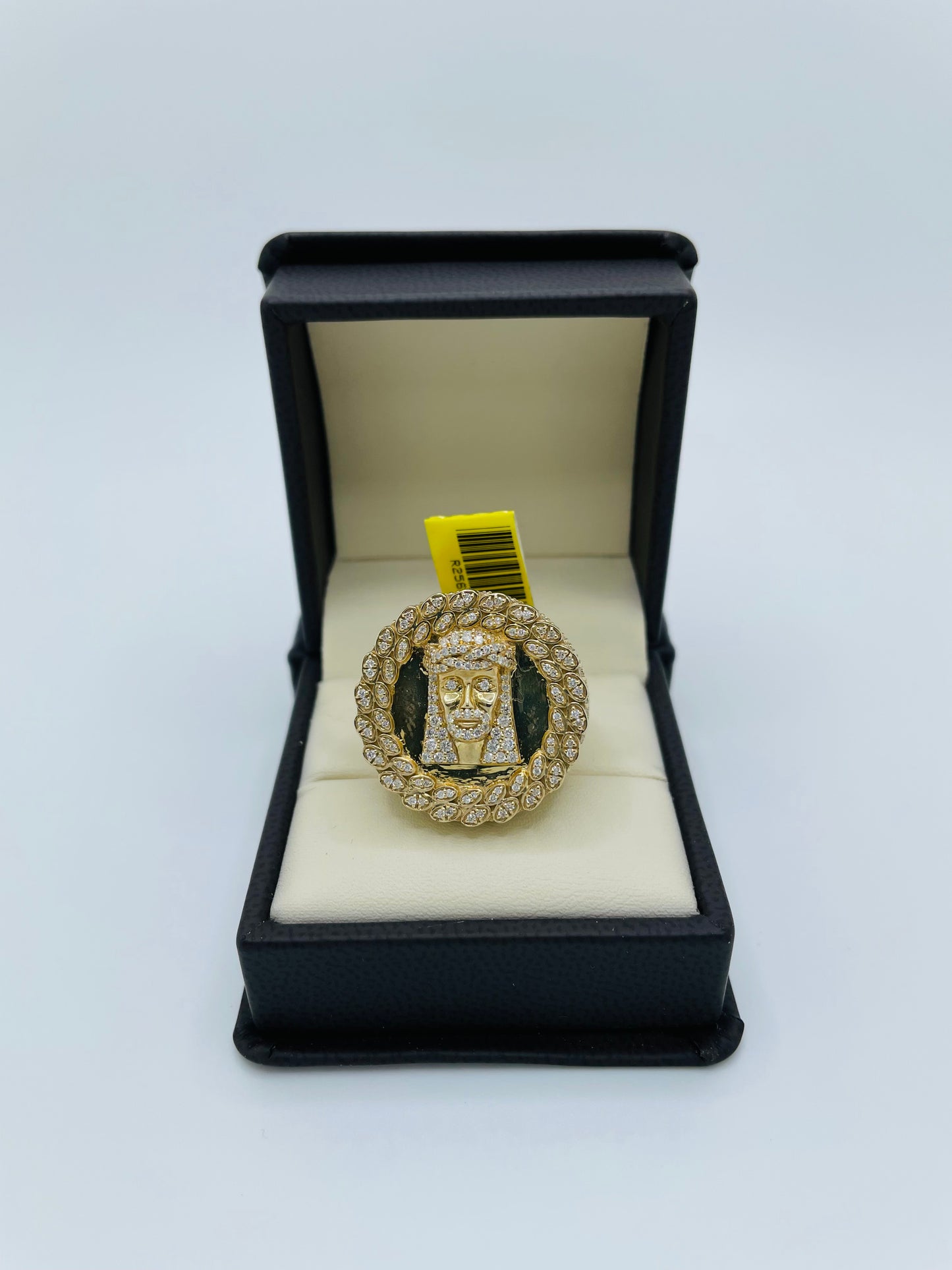 10Kt Gold 4cwt Diamond Ring