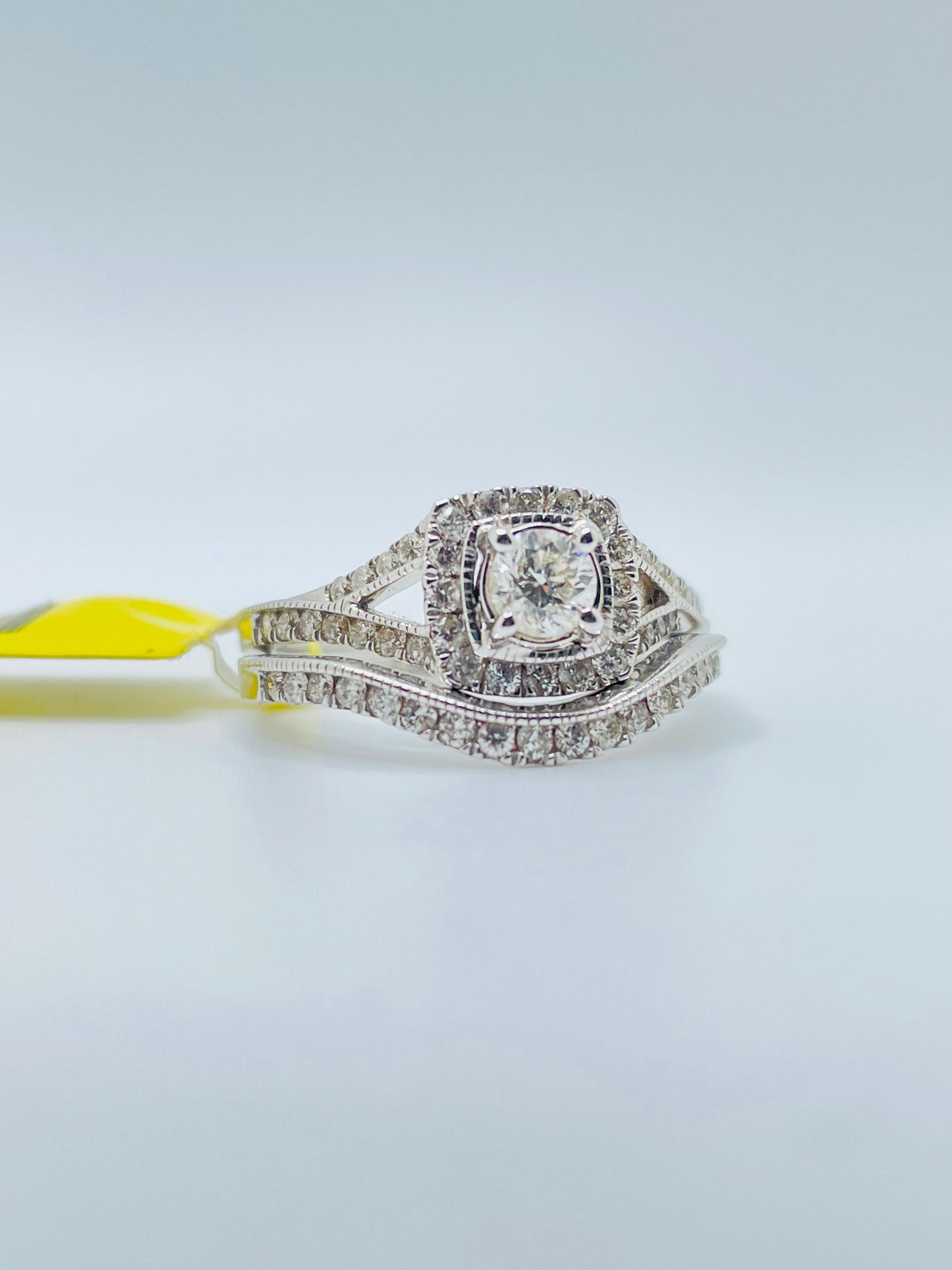 14Kt Gold 1ct Diamond Ring